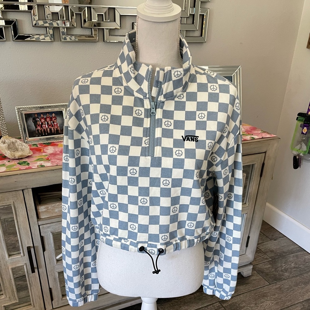 Vans sweater new with tags stretchy size XS, small and medium available